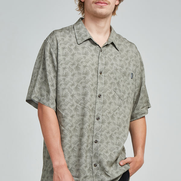 Camisa verde de hombre Palm