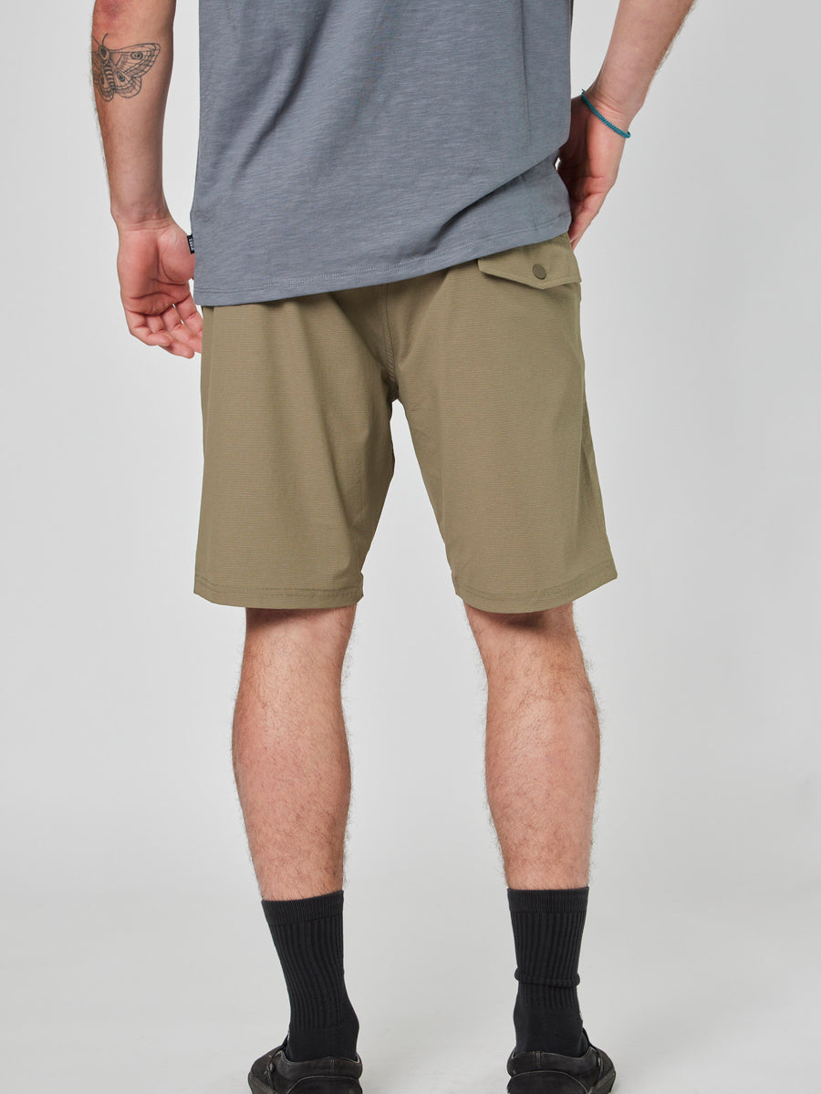 Short Hibrido Verde