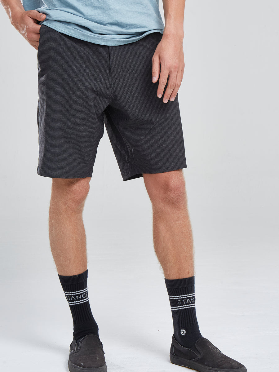 Short Hibrido Gris Oscuro