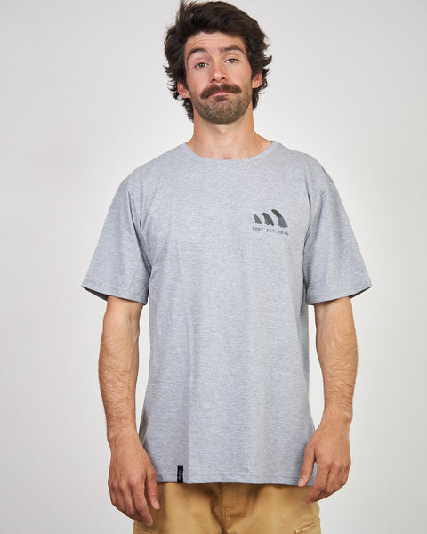 Polera Gris Claro Manga Corta Quilla