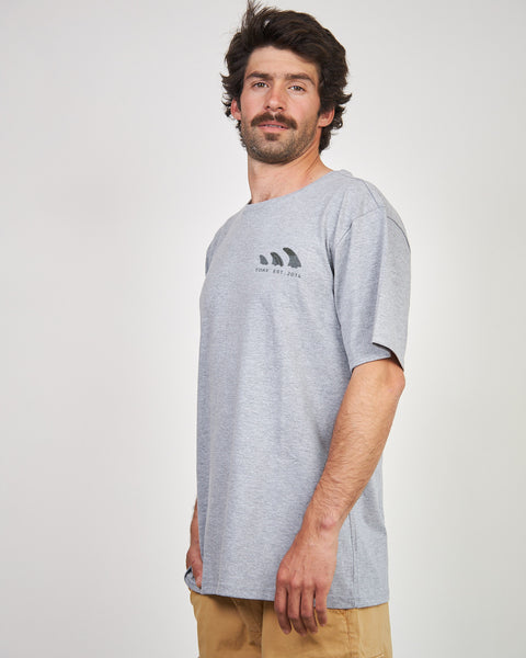 Polera Gris Claro Manga Corta Quilla