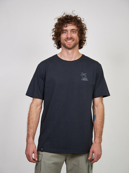 Polera Manga Corta Negra  Company