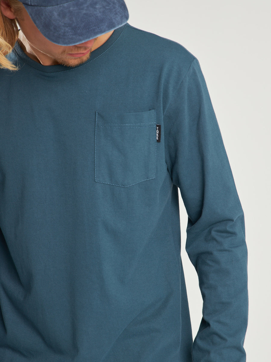 Polera Manga Larga Azul Bolsillo