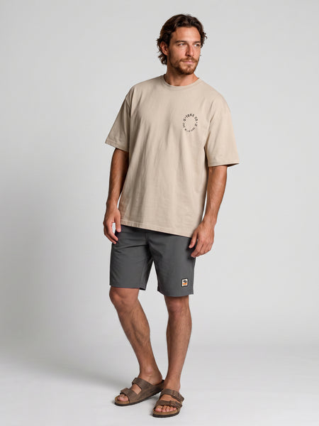 Short Gris Oscuro Híbrido Hombre