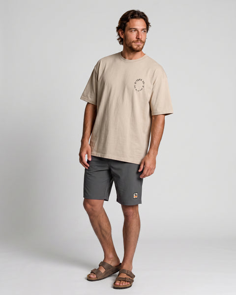 Short Gris Oscuro Híbrido Hombre
