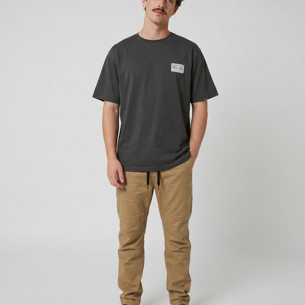 Polera Gris Oscuro Hombre Emig