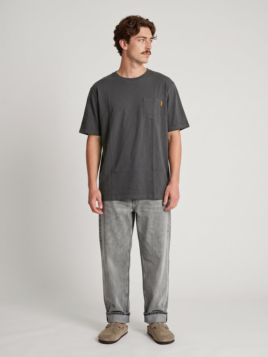 Polera Hombre Gris Oscuro Bolsillo