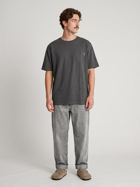 Polera Hombre Gris Oscuro Bolsillo