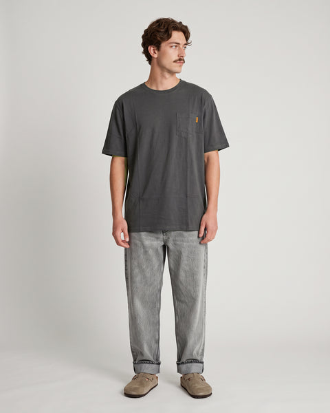 Polera Hombre Gris Oscuro Bolsillo