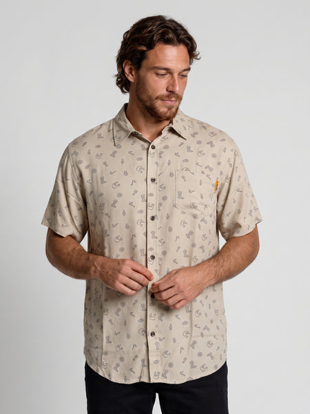 Camisa Hombre Estampada Beige Indian Toke