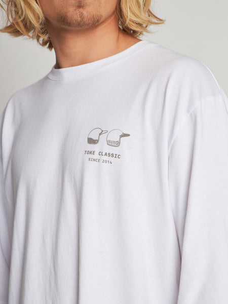 Polera Blanca Manga Larga Cascos