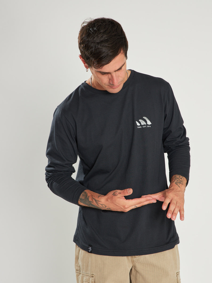 Polera Negra Manga Larga Quilla